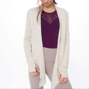 Ivivva by Lululemon fours a charm lightweight wrap